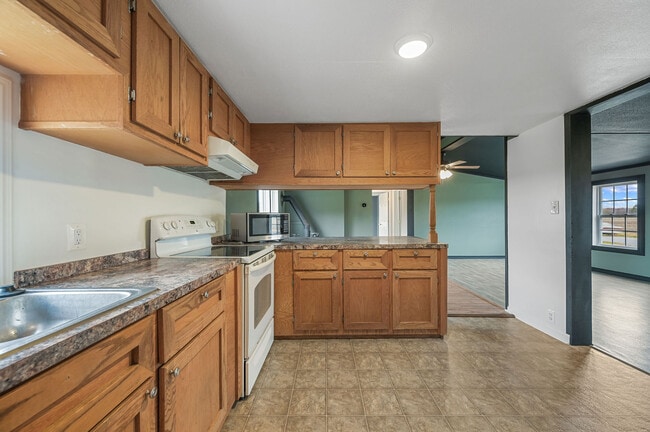 Building Photo - 3370 Gun and Rod Club Rd