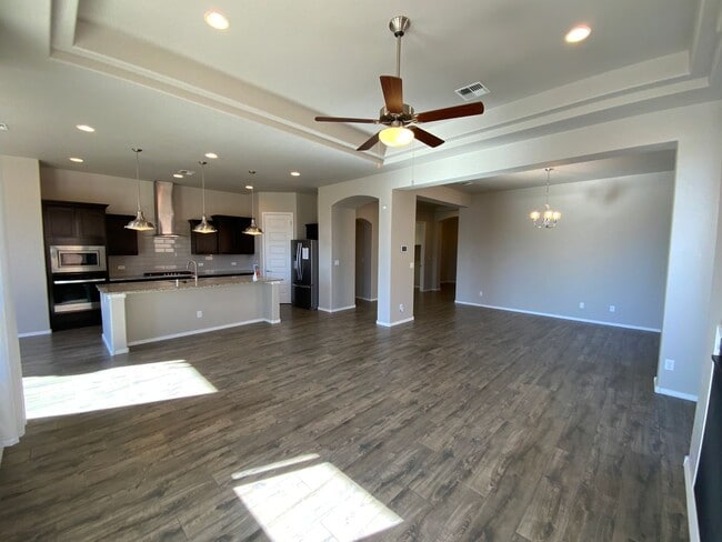 Building Photo - Recent Construction Luxury 4 Bedroom Home Available Near 528 / 550 in Rio Rancho!