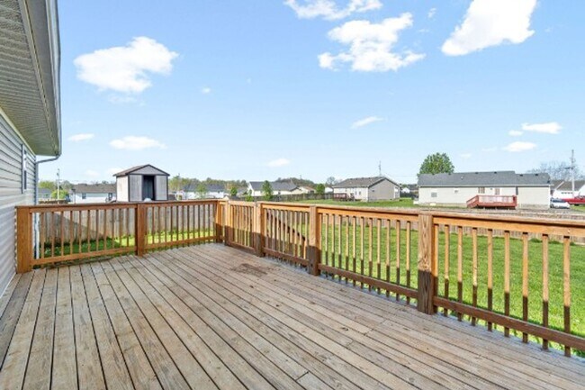 Building Photo - 714 Shetland Dr