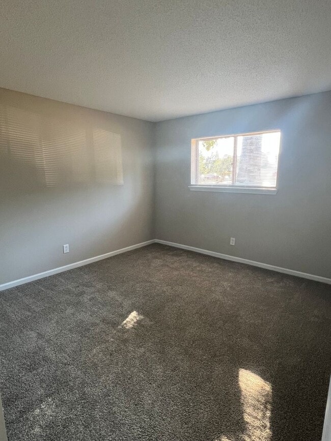 Building Photo - bg0714