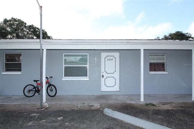 Building Photo - 2037 Calusa Trail