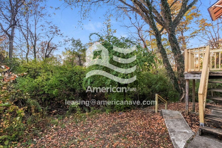 Building Photo - 3619 Norwich Ave