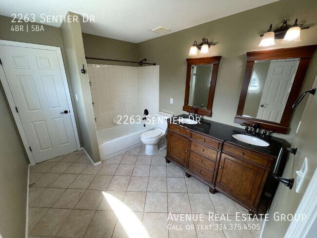 Building Photo - 2263 Sentier Dr