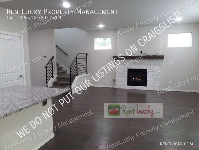 Building Photo - 24520 95th Pl S