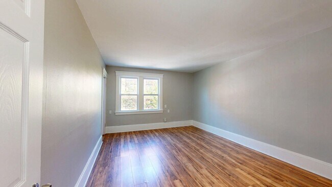 Building Photo - 3149 W 32nd St