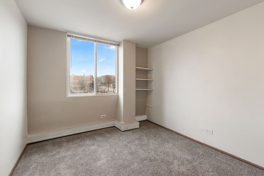Building Photo - 3575 N Oakland Ave
