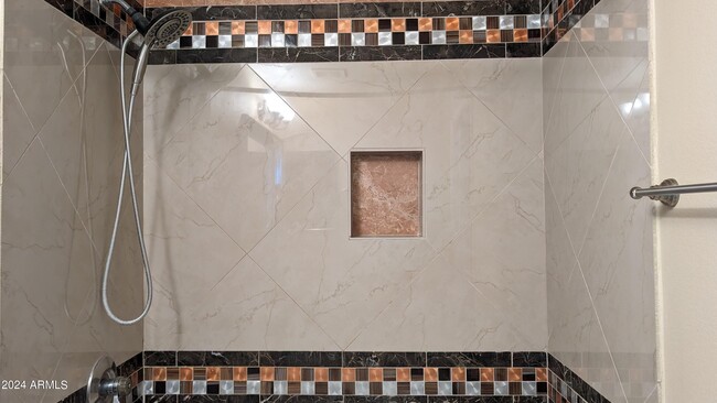 Building Photo - 1701 E Colter St