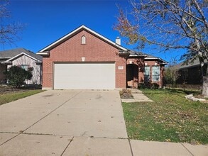 Building Photo - 2341 Clairborne Dr
