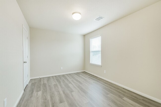 Building Photo - 12638 Silver Winter Trl
