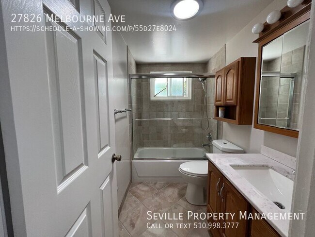 Building Photo - WELCOME HOME! Recently updated Home with 3...