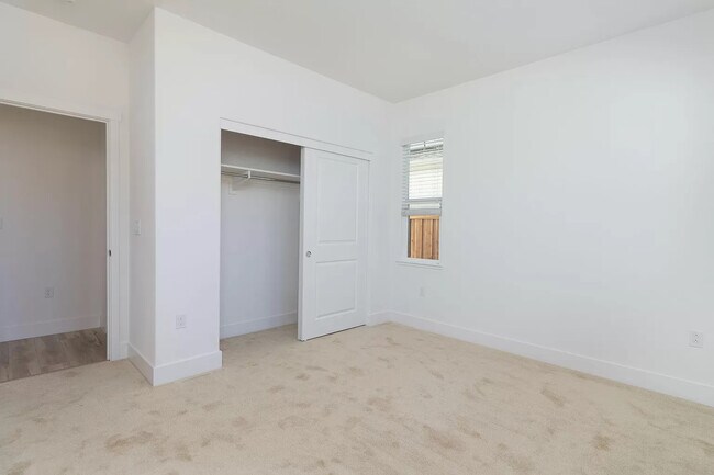 Building Photo - 18468 Yorkton Dr