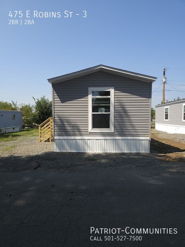 Building Photo - 475 E Robins St