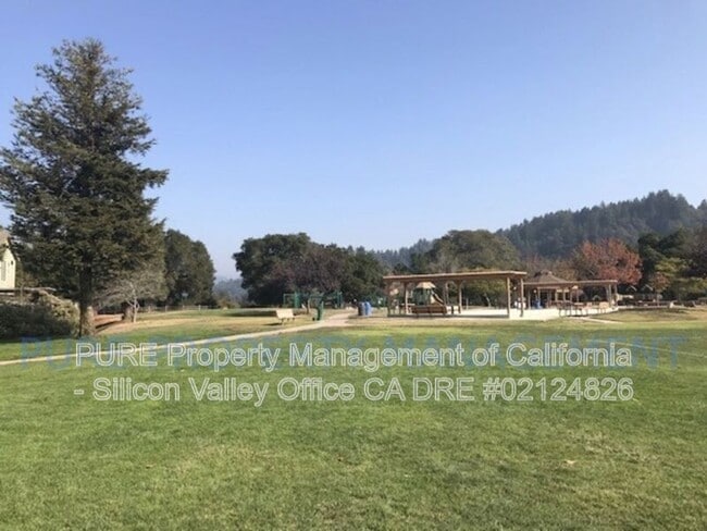Building Photo - 587 Skypark Dr