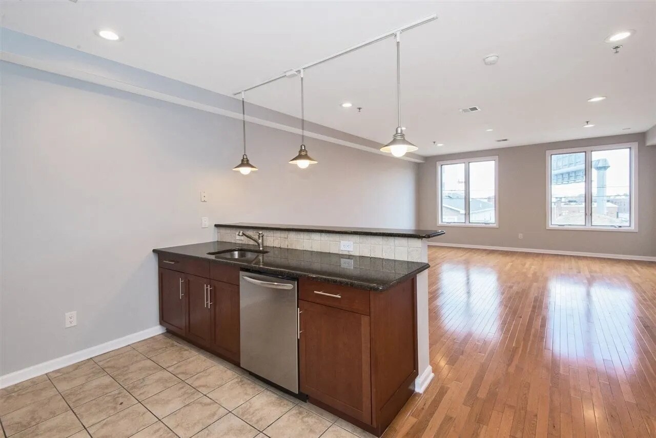 Building Photo - 203 Hackensack Plank Rd