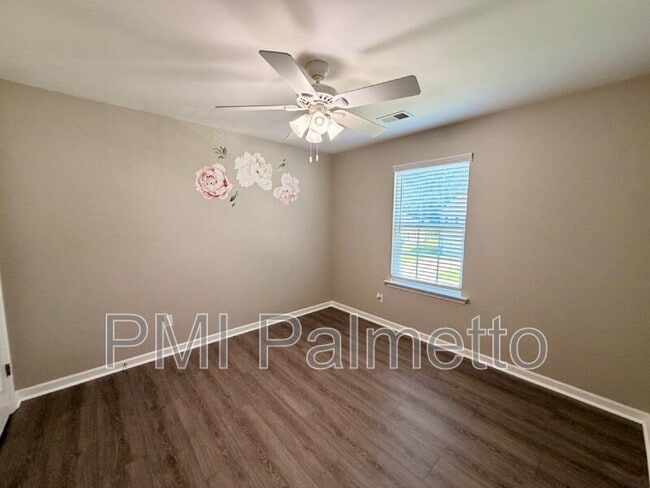 Building Photo - 226 Elsoma Dr