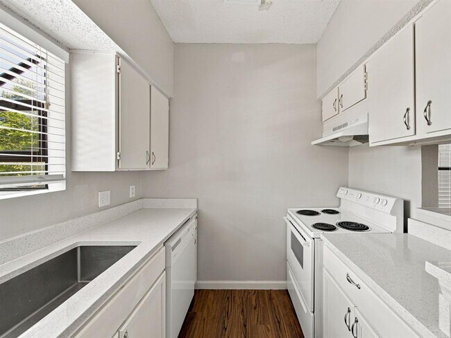 Building Photo - 9507 Kempler Dr