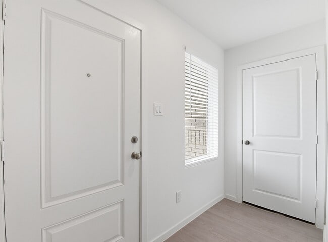 Building Photo - 6418 Geyser Starish Dr