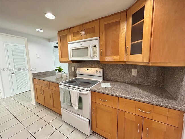 Building Photo - 9780 SW 92nd Terrace