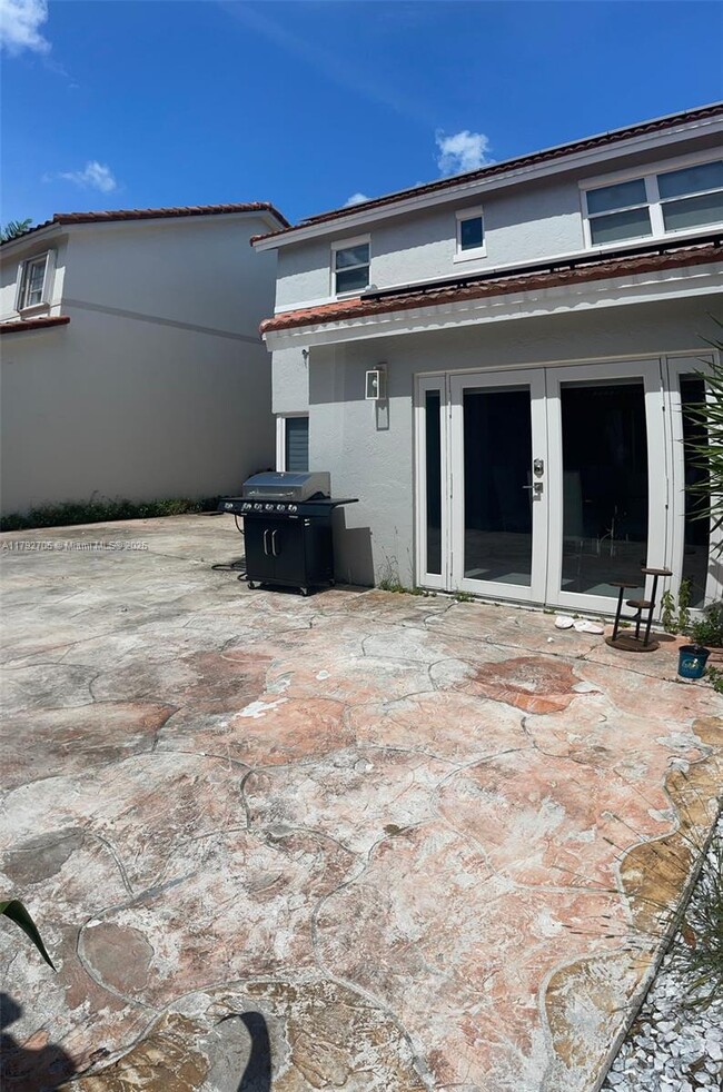 Building Photo - 10383 SW 138th Pl