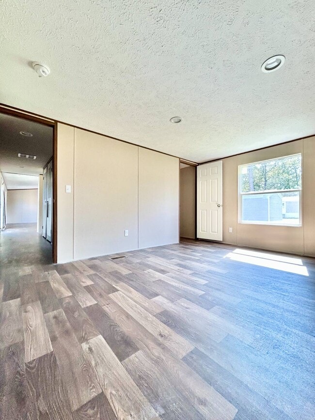 Building Photo - 78 Autumn Ln