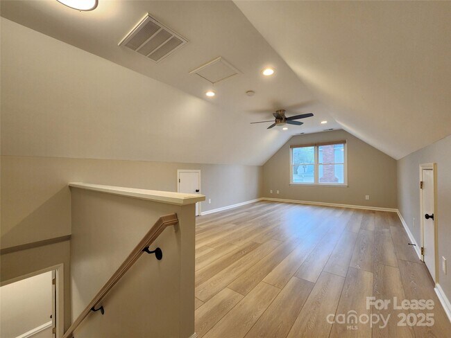 Building Photo - 7232 Sheffingdell Dr