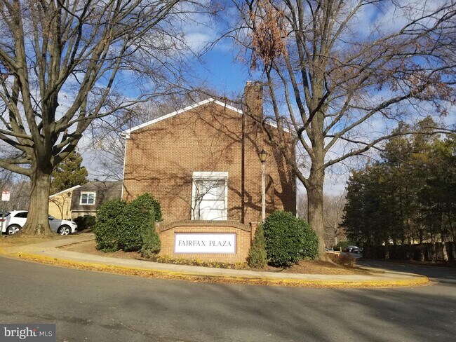 Building Photo - 3748 Persimmon Cir