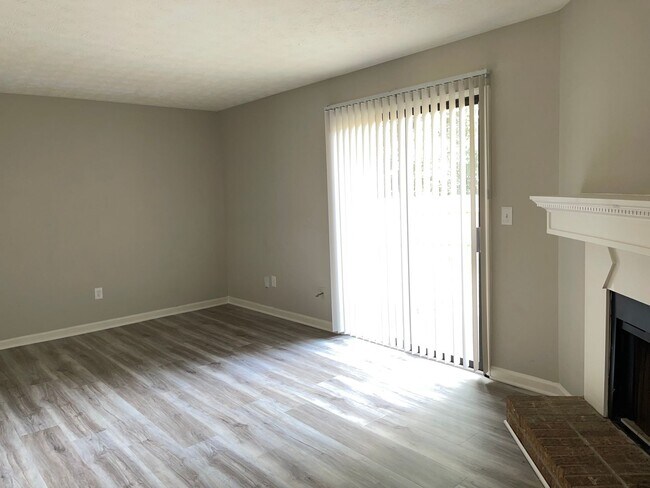 Building Photo - 5870 Sheldon Ct