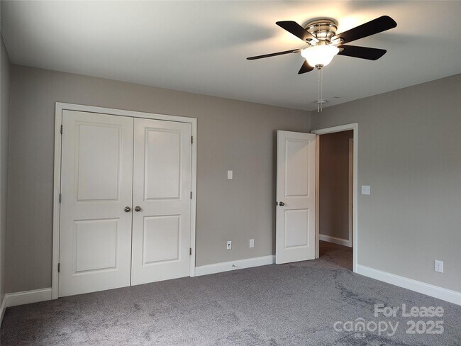 Building Photo - 9415 Segundo Ln