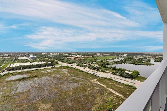 Building Photo - 2000 Metropica Wy