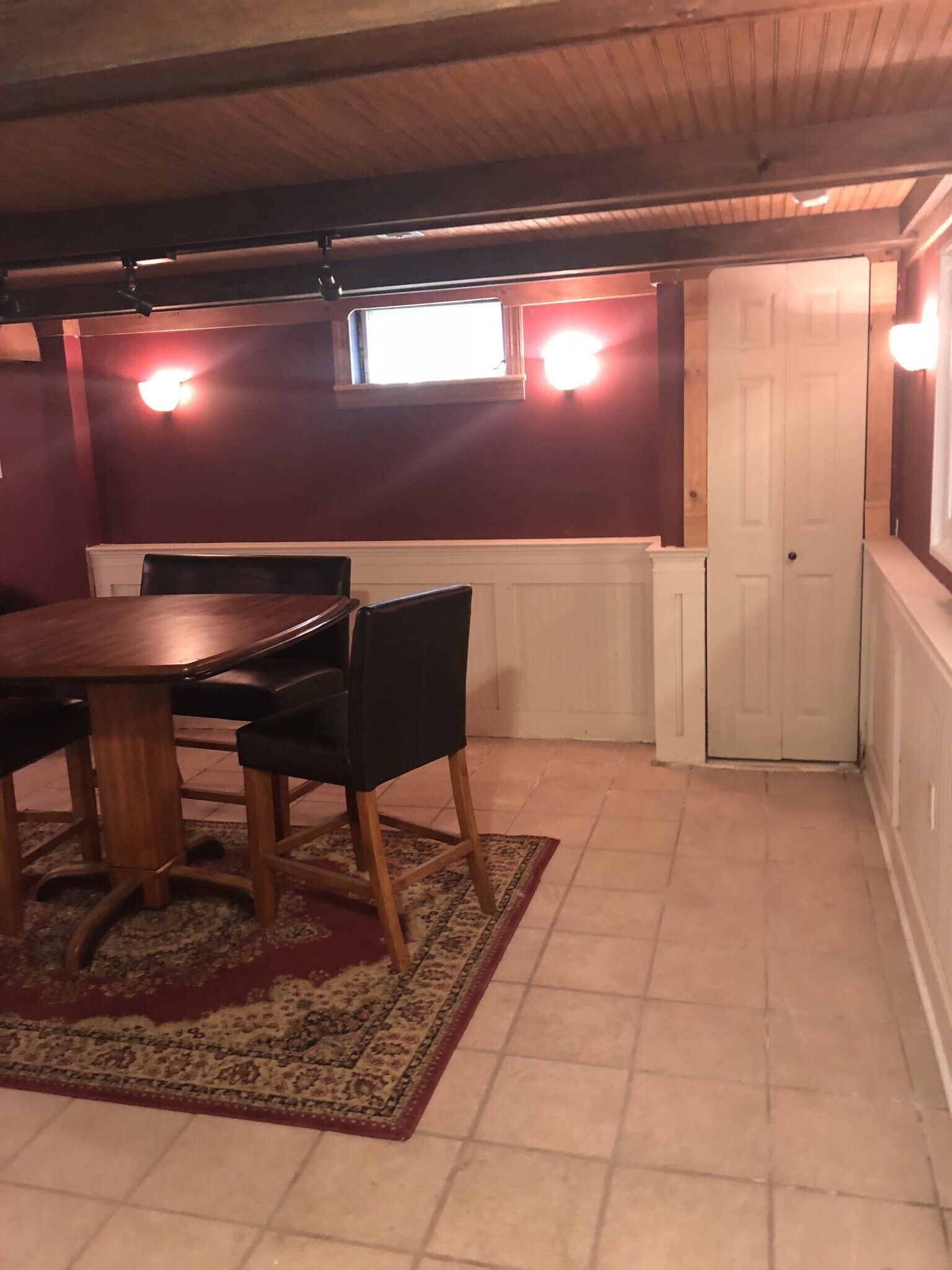 Building Photo - 206 Swarthmore Rd