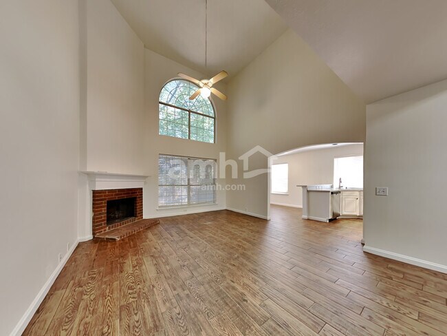 Building Photo - 828 Norfolk Dr