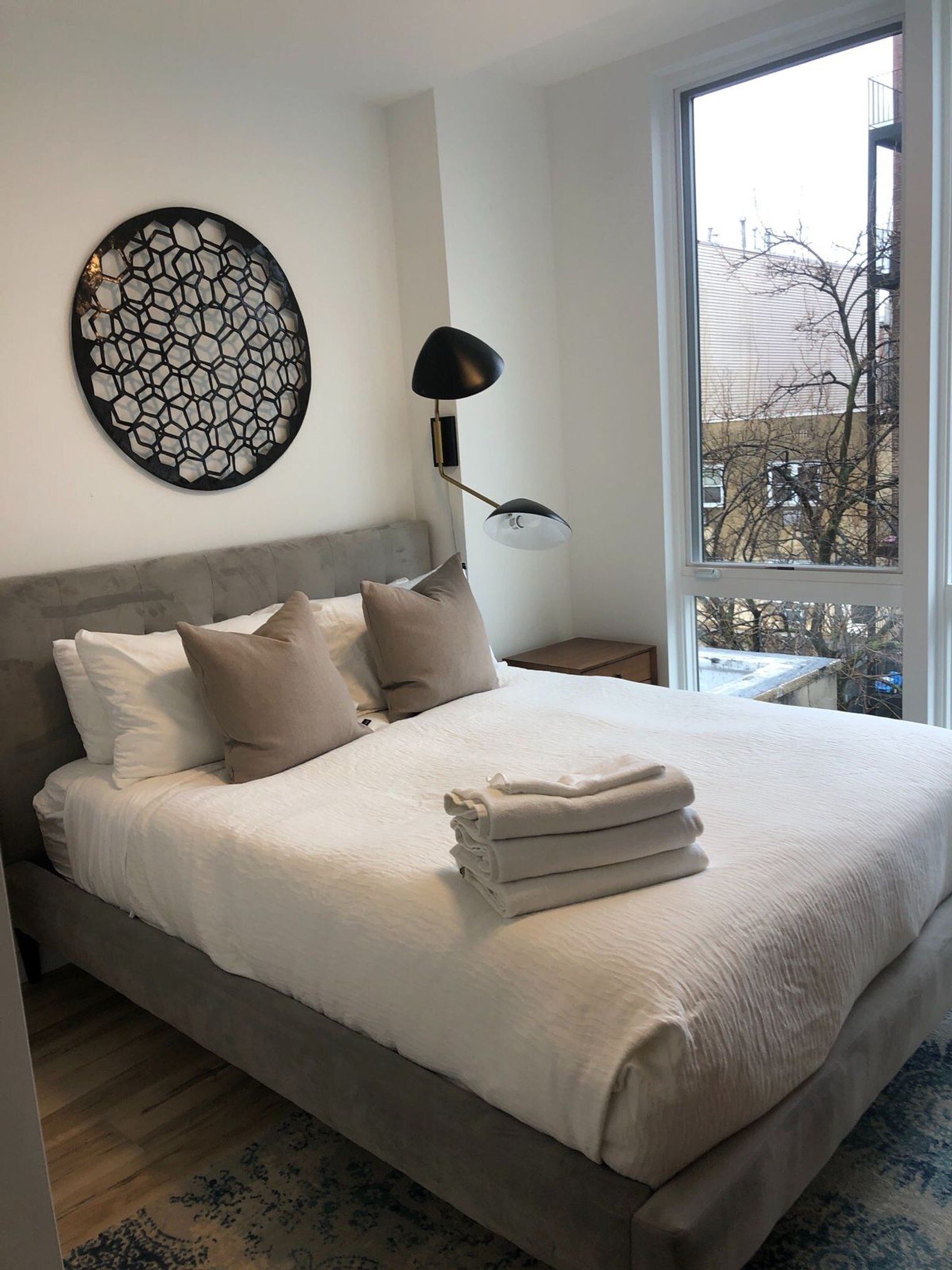 Building Photo - 300 Marshall Dr