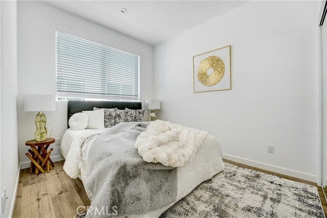 Building Photo - 11952 Vanowen St