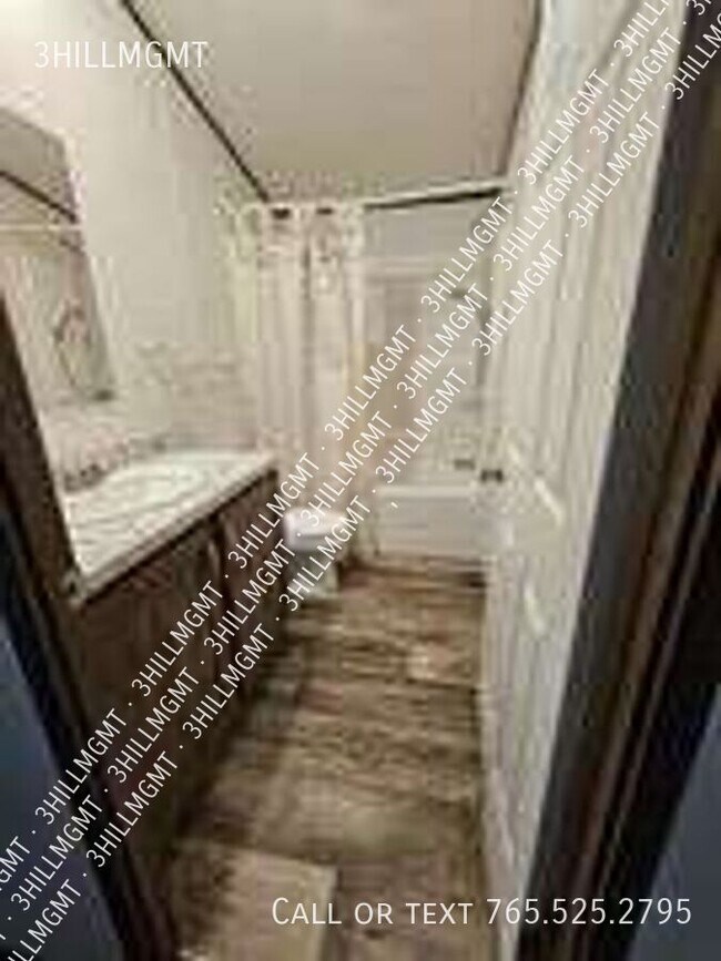 Building Photo - 13088 Crestview Ave