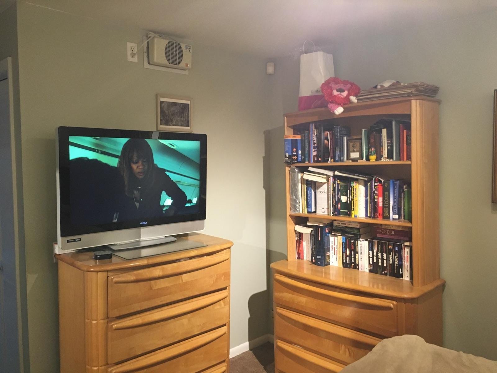 Building Photo - 178 Vernon Ave