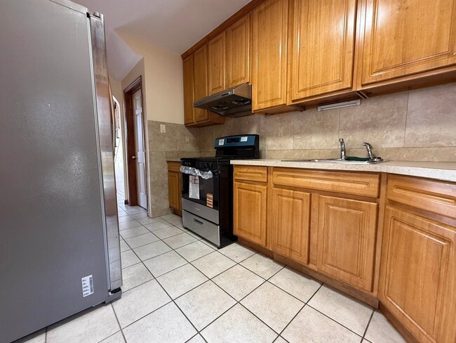 Building Photo - 811 Minnie Pl