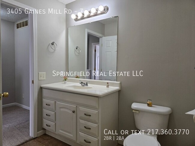 Building Photo - Here Comes the Sun: Freshly Updated 2 Bed,...