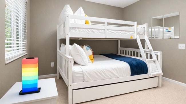 Building Photo - 3087 Seaview Castle Dr