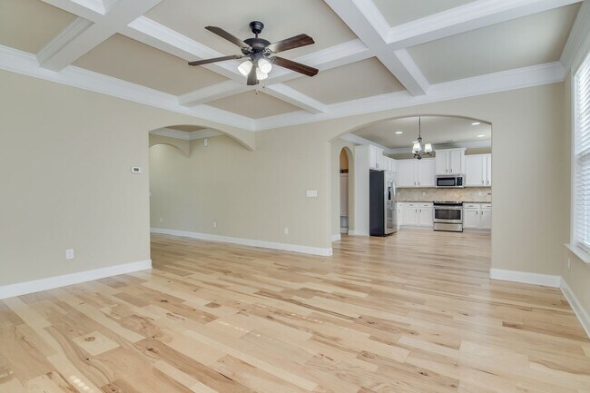 Building Photo - Updated Home in Heart of Evans