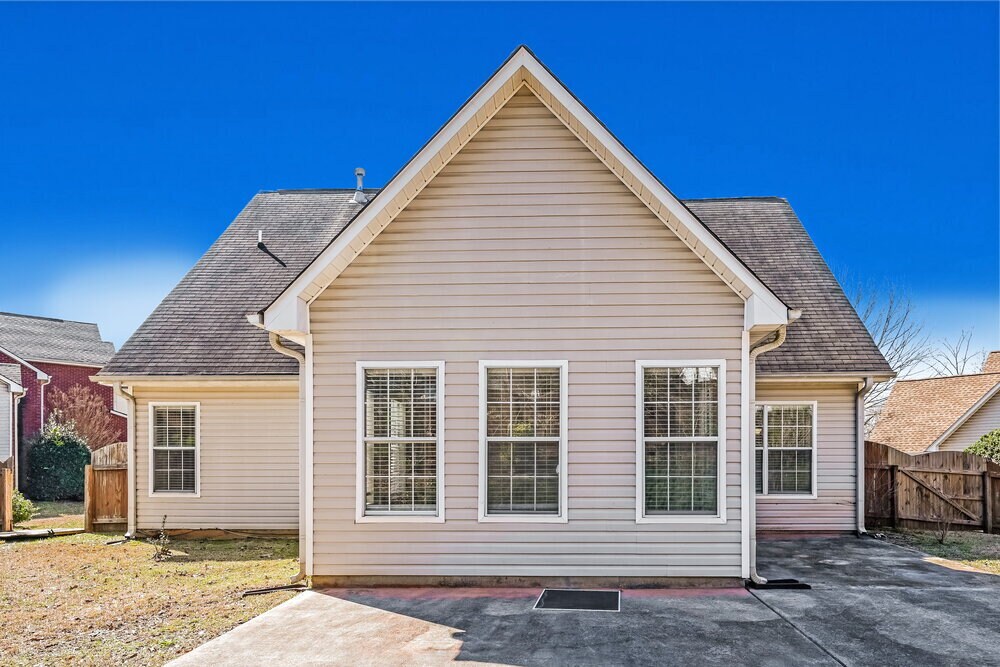 Building Photo - 654 Highpoint Way