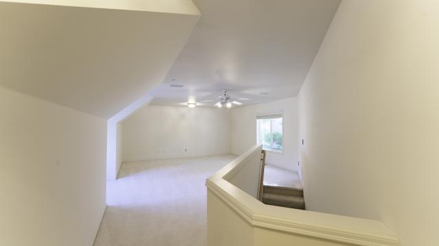 Building Photo - 4 bedroom in Issaquah WA 98027