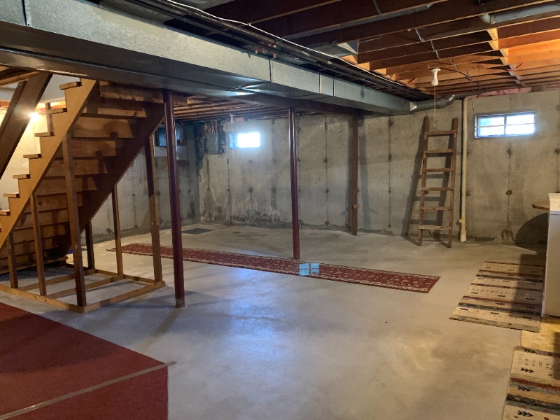 Building Photo - 14 Ferncrest Dr