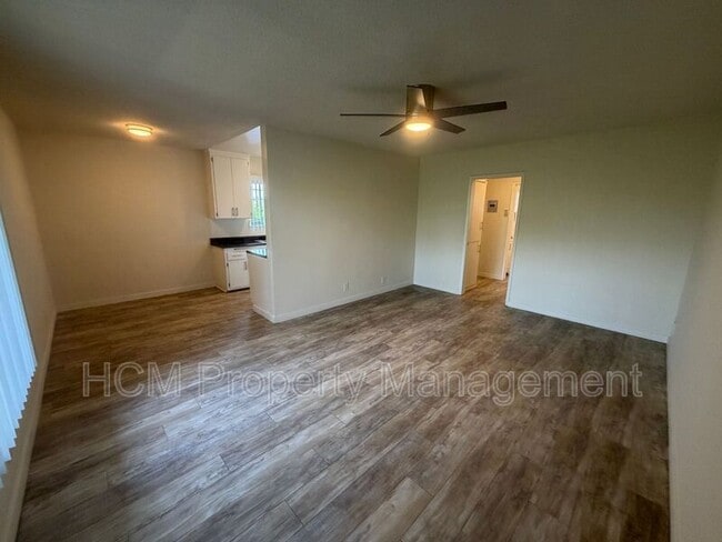 Building Photo - 4714 Slauson Ave