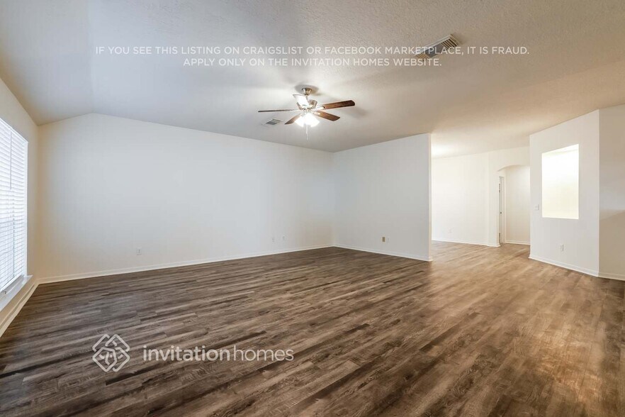 Building Photo - 5741 Forest Timbers Dr