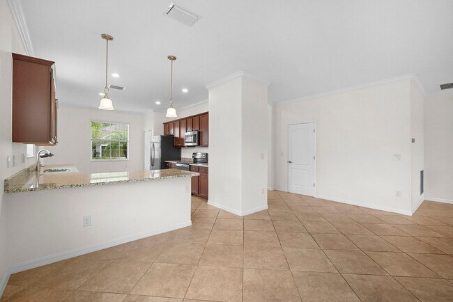 Building Photo - Beautiful Home in Alva 3 bedrooms 2 baths ...