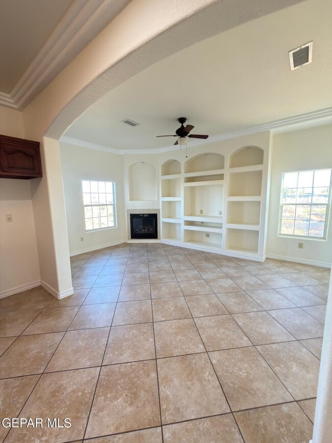 Building Photo - 5466 Buffalo Creek Dr