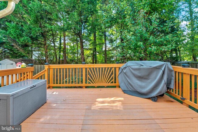 Building Photo - 7505 Castle Rock Dr