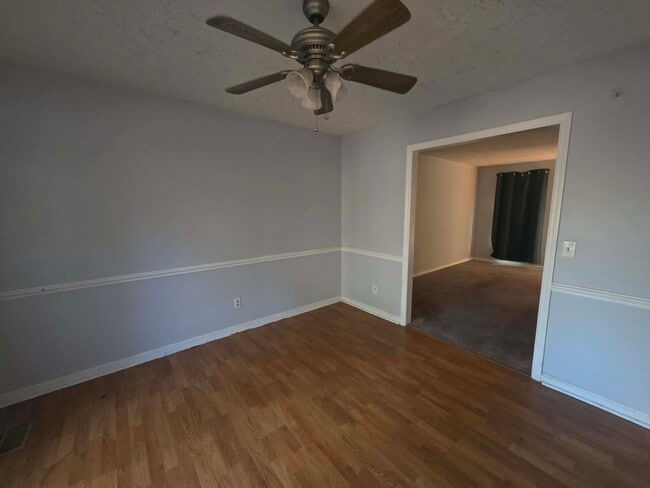 Building Photo - 5700 Nassau Dr