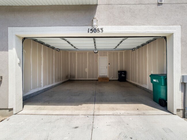Building Photo - Wau-15083 S Reins Way Bluffdale, UT 84065