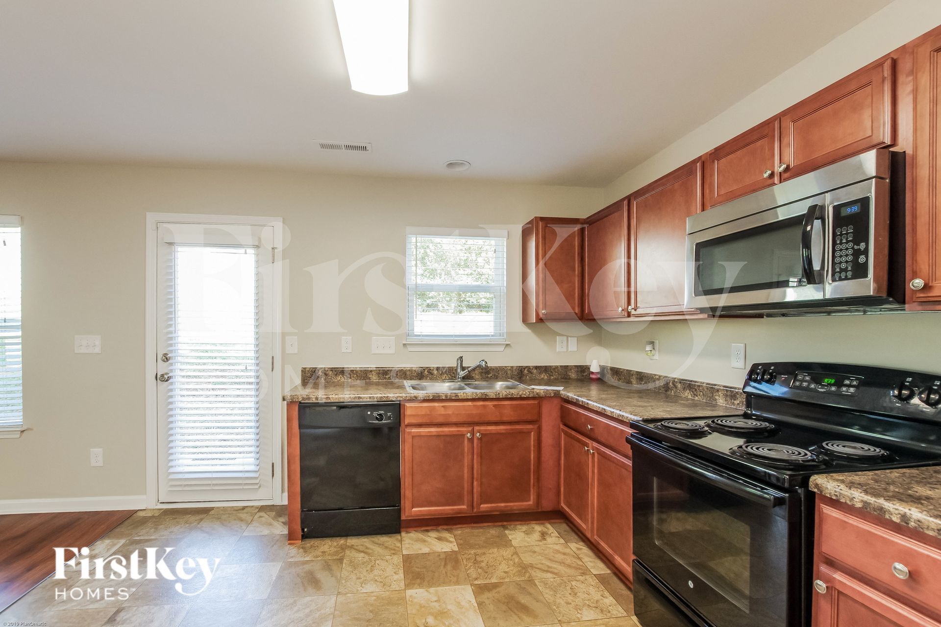 Building Photo - 9013 Sharpes Cir